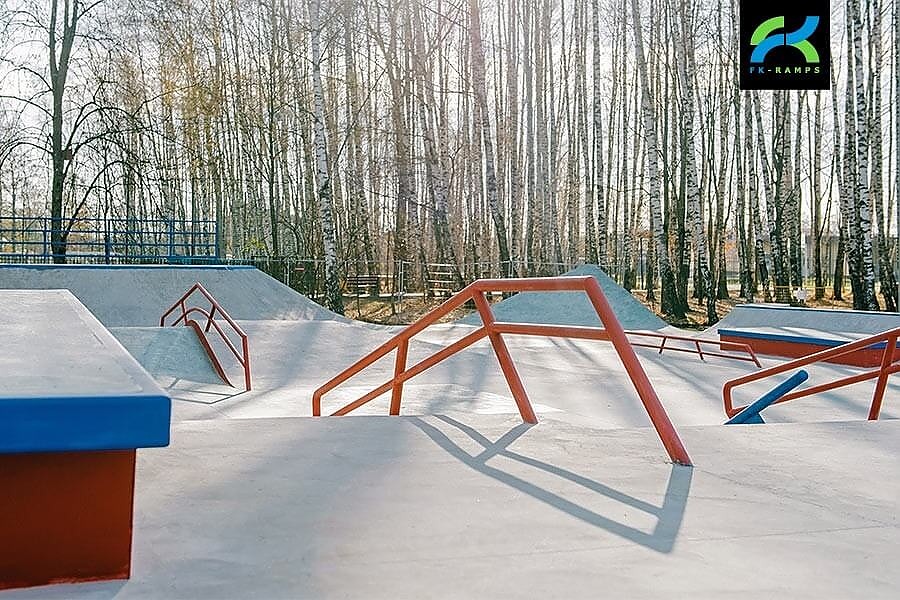 Skhodnya skatepark